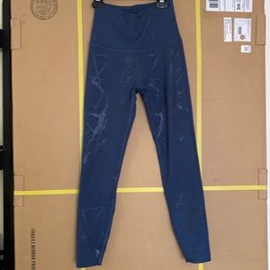 Beyond yoga XS leggings